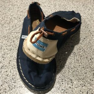 Toms size 8